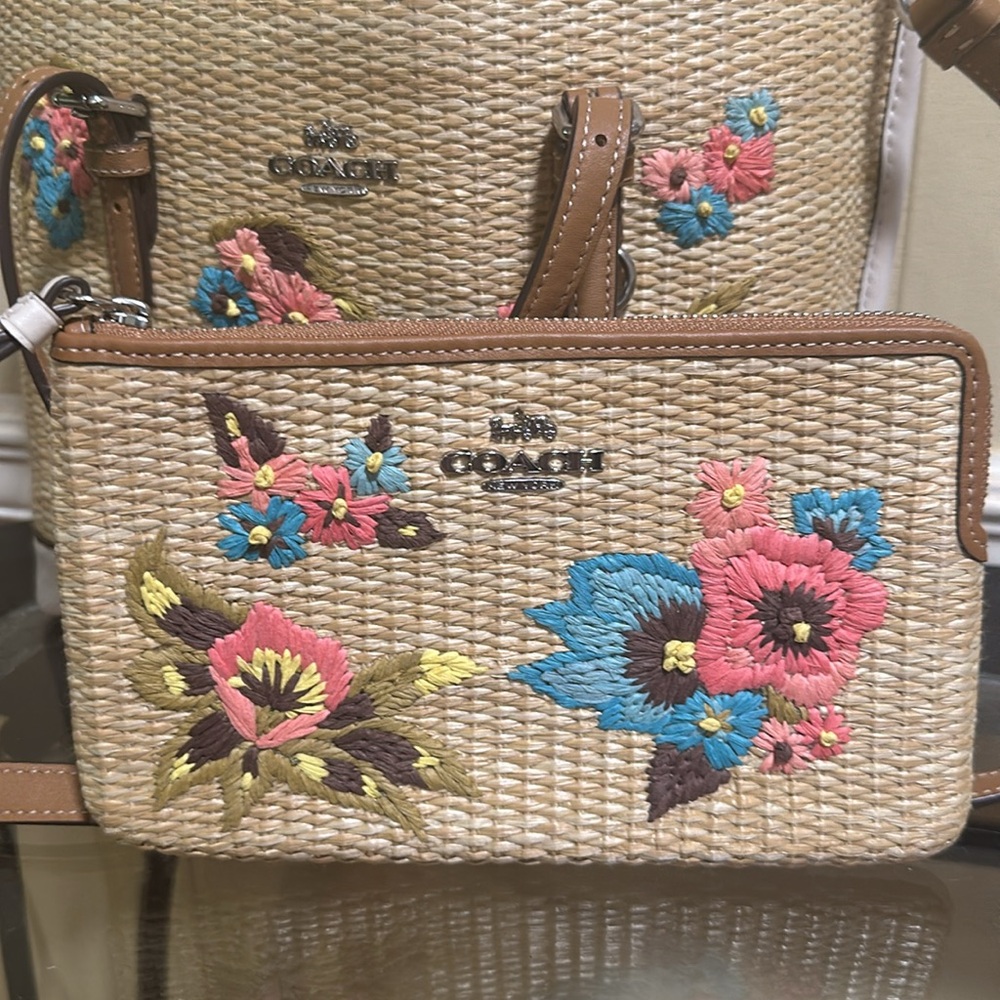 Coach straw floral embroidery purse and wristlet - Picture 7 of 10